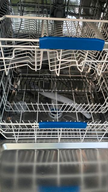 Indesit vaatwasser beschikbaar voor biedingen
