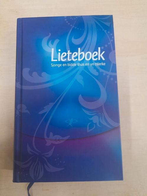 Lieteboek Sjonge en bidde thús en yn tsjerke, Boeken, Godsdienst en Theologie, Zo goed als nieuw, Ophalen of Verzenden