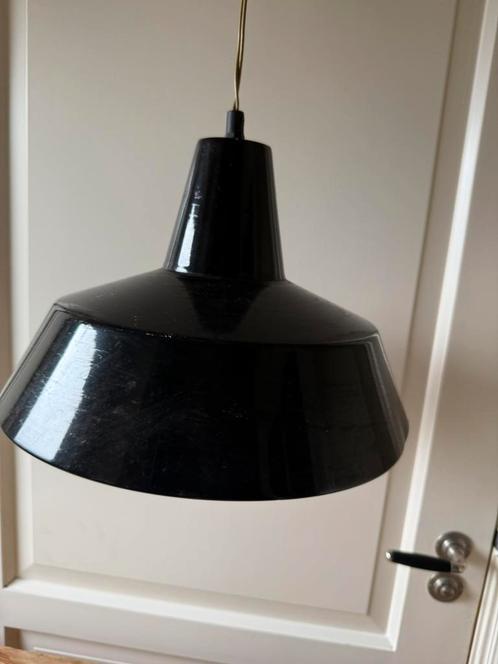 Metalen industriële hanglamp – vintage uitstraling, Huis en Inrichting, Lampen | Hanglampen, Zo goed als nieuw, Minder dan 50 cm