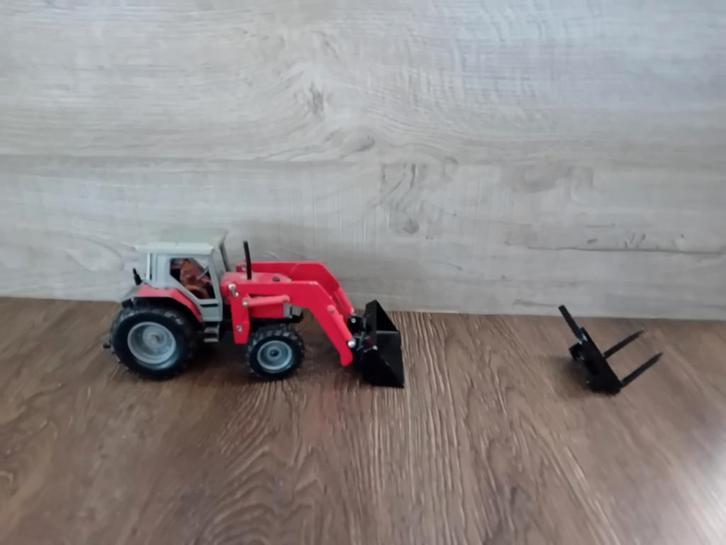 MF Tractor met Voorlader, Verzamelen, Speelgoed, Gebruikt, Ophalen of Verzenden