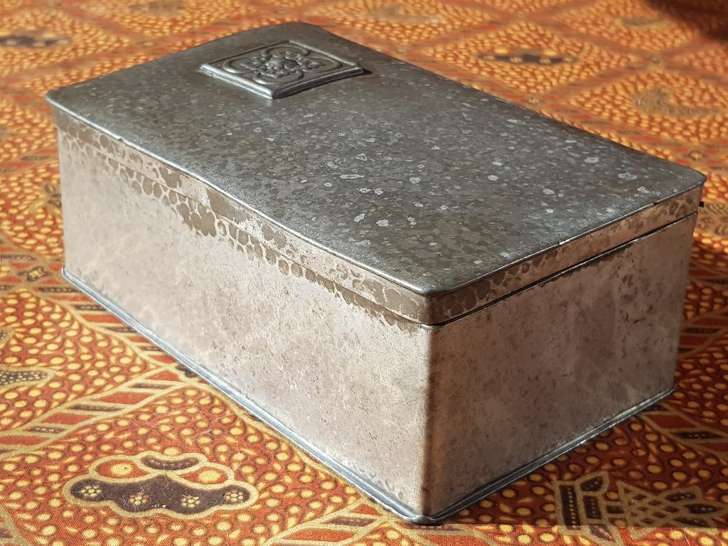 Mooie antieke Roundhead doos uit Engeland van tin 14,9 cm., Ophalen of Verzenden