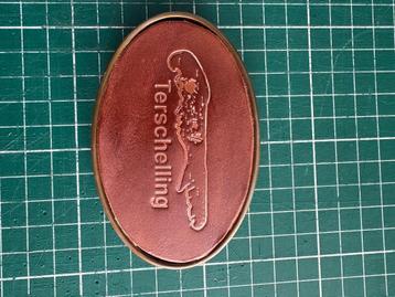 Zilverkleurige gesp ovaal met Terschelling leer beschikbaar voor biedingen