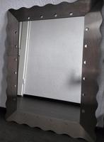 Spiegel in zilverkleurige metalen lijst, Ophalen, Zo goed als nieuw, Rechthoekig, Minder dan 100 cm