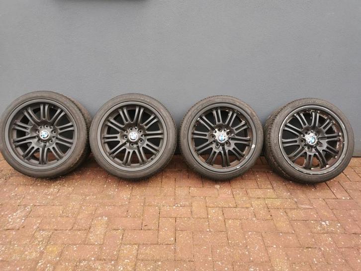 18" BMW M3 Breedset Style/Styling 67 Velgen+ Pirelli banden, Auto-onderdelen, Banden en Velgen, Banden en Velgen, Zomerbanden