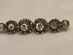 Antieke zilveren Zeeuwse broche Edelstenen, Sieraden, Tassen en Uiterlijk, Broches, 4 tot 7 cm, Verzenden, Zo goed als nieuw, Met edelsteen