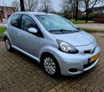 Toyota Aygo 1.0 5drs/apk 09-2025/Lage km's/100%onderhoud, Voorwielaandrijving, Euro 5, Stof, Zwart