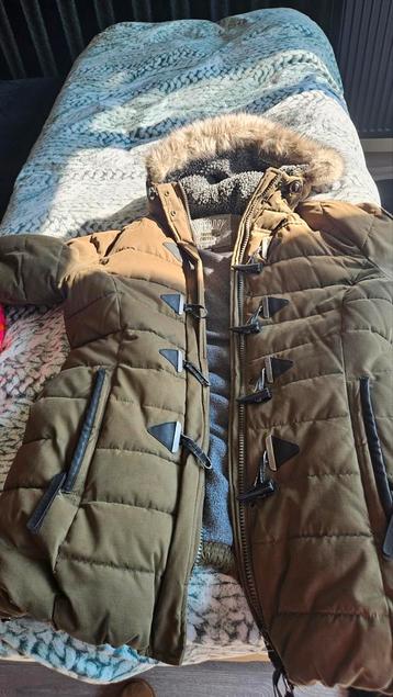 Superdry Winterjas Maat XL beschikbaar voor biedingen