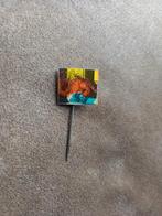 Speldje Reflexa Nurnberg Germany - Vechtende cowboy, Verzamelen, Speldjes, Pins en Buttons, Ophalen of Verzenden, Gebruikt