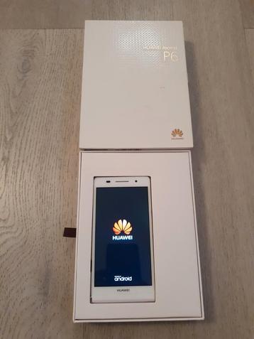 Huawei Ascend P6 wit zgan compleet in doos beschikbaar voor biedingen