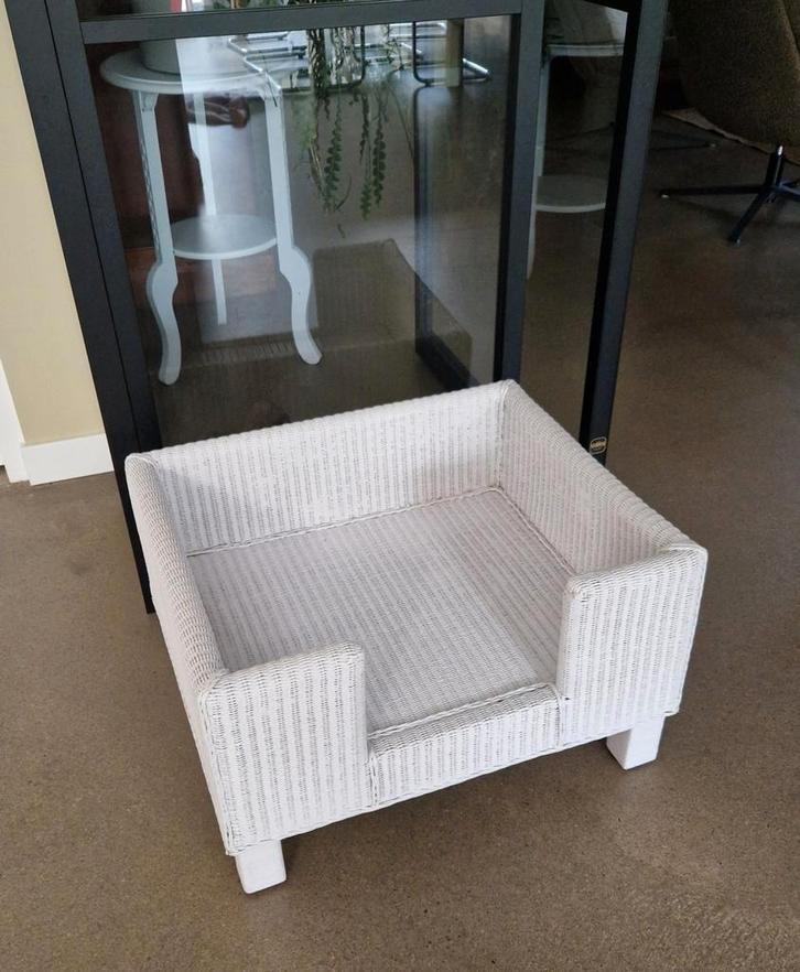 Witte rotan/rieten hondenmand, Dieren en Toebehoren, Hondenmanden, Riet, Ophalen