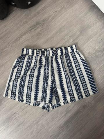 Korte broek shein wit blauw L 40 beschikbaar voor biedingen