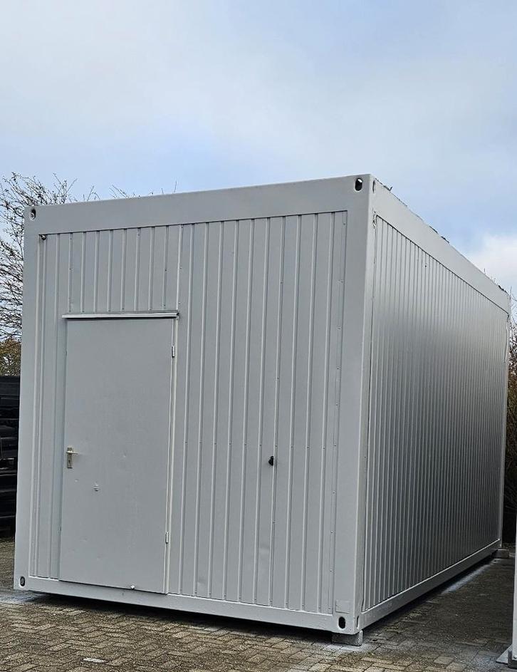 Toiletunit,  met douchecabine, wastafel, urinoir, WC. 6 x 3, Doe-het-zelf en Verbouw, Bouwketen en Schaftketen, Gebruikt, Ophalen