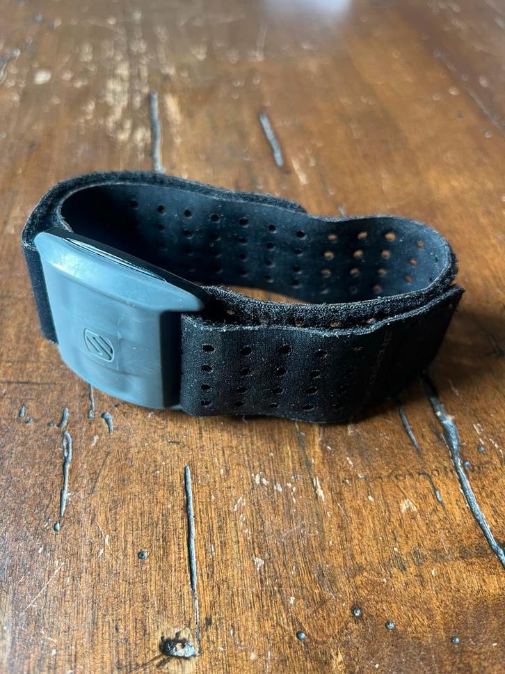 Scosche Hartslagmeter Bovenarm + USB, Sport en Fitness, Hartslagmeters, Gebruikt, Overige merken, Waterdicht, Ophalen of Verzenden