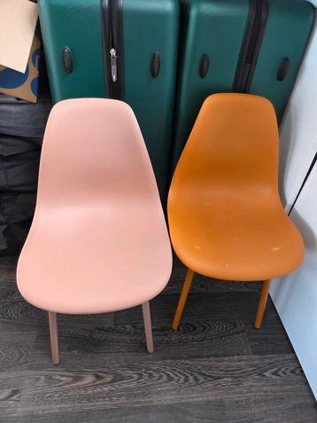 2 Kinderstoelen Roze & Oranje - Ook Los! beschikbaar voor biedingen
