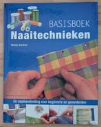 Boek Basisboek naaitechnieken - Wendy Gardiner, Ophalen of Verzenden, Zo goed als nieuw, Borduren en Naaien