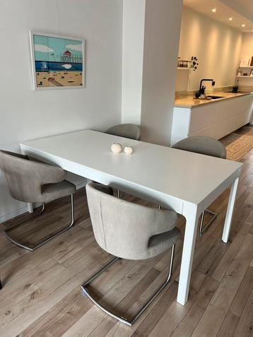 6 eettafel stoelen in grijs/taupe beschikbaar voor biedingen