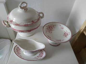 vintage retro schalenset, met roze versiering beschikbaar voor biedingen