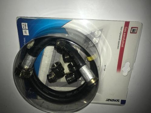Gasaansluiting kabel met 3stukjes., Huis en Inrichting, Keuken | Keukenelementen, 100 tot 150 cm, 25 tot 50 cm, Zwart, Ophalen
