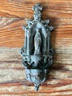 Wijwatervat - Met afbeelding Heilige Madonna - metaal, Antiek en Kunst, Antiek | Religie, Ophalen of Verzenden