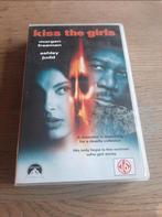 Kiss the girls videoband. Morgan Freeman., Vanaf 16 jaar, Ophalen of Verzenden, Gebruikt, Thrillers en Misdaad