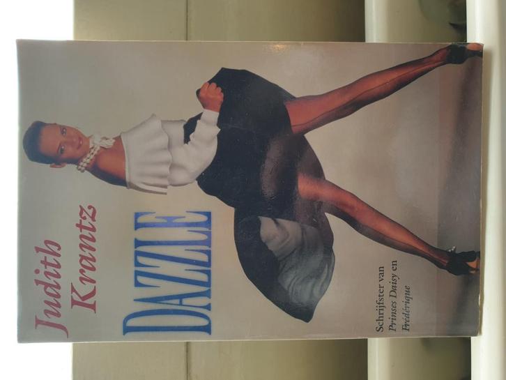 Dazzle - Judith Krantz, Boeken, Romans, Gelezen, Ophalen
