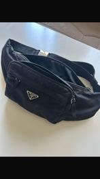 Prada tas, Sieraden, Tassen en Uiterlijk, Tassen | Schoudertassen, Ophalen of Verzenden, Zo goed als nieuw, Zwart