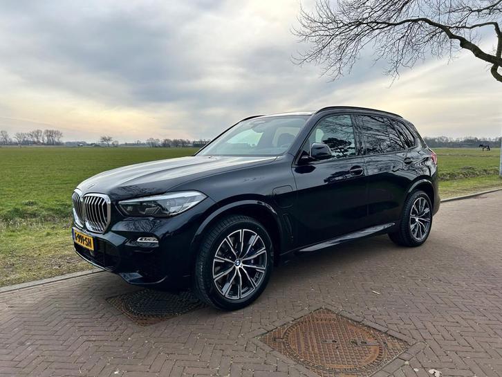 BMW X5 XDrive45e High Executive M-Sportpakket Massagestoelen, Auto's, BMW, Bedrijf, Te koop, X5, 360° camera, 4x4, ABS, Achteruitrijcamera