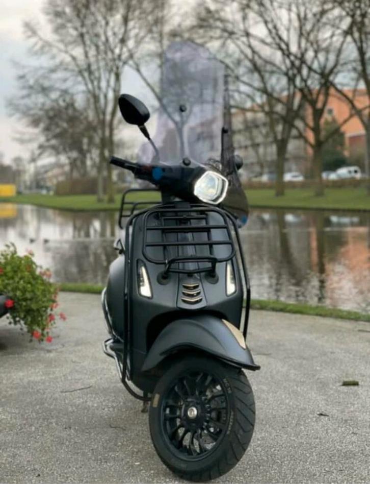 Vespa Sprint | Bromfiets, Fietsen en Brommers, Scooters | Vespa, Zo goed als nieuw, Overige modellen, Maximaal 45 km/u, Benzine