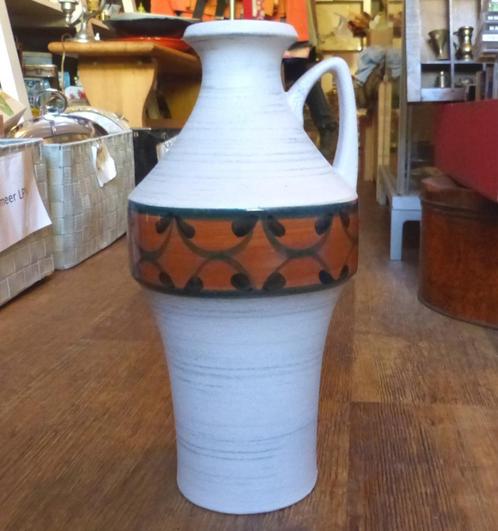 Bay Keramik vaas 230-30 vintage West-Germany vaas, Huis en Inrichting, Woonaccessoires | Vazen, Gebruikt, Wit, Minder dan 50 cm