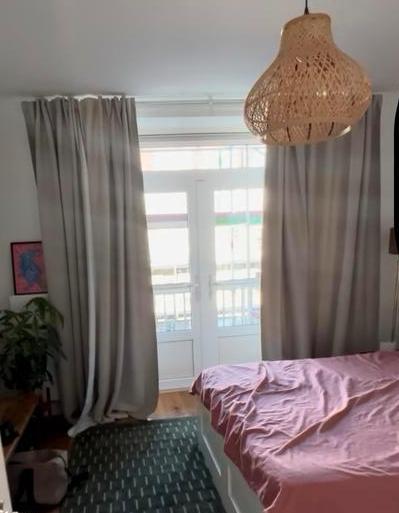 IKEA Vilborg beige Gordijnen (4 stuks), Huis en Inrichting, Stoffering | Gordijnen en Lamellen, Zo goed als nieuw, 200 cm of meer