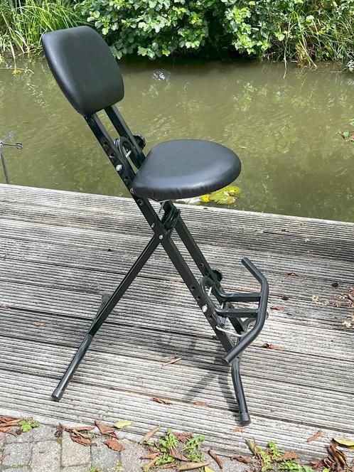 Flexibele Gitaar zetel (stoel/kruk), Muziek en Instrumenten, Instrumenten | Toebehoren, Gebruikt, Akoestische gitaar, Ophalen