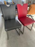 eetkamer stoelen set van 4 twee rood en twee grijs, Huis en Inrichting, Stoelen, Ophalen of Verzenden, Zo goed als nieuw, Grijs