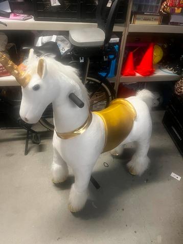 Rijdend speelgoed unicorn beschikbaar voor biedingen