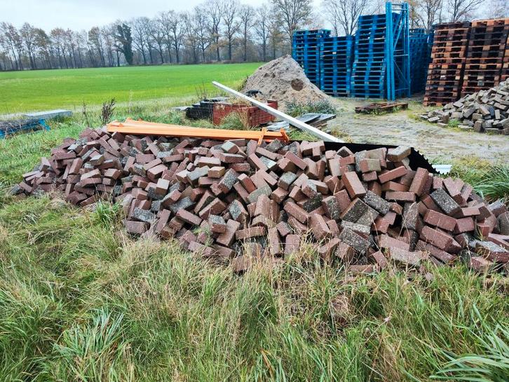 Verschillende soorten klinkers **GRATIS** totaal 100m2+, Tuin en Terras, Tegels en Klinkers, Klinkers, Beton, Ophalen