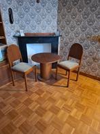 Tafel met 2 stoelen - Diameter 70cm, Hoogte 60cm, ophalen vo, Huis en Inrichting, Stoffering | Vloerbedekking, Ophalen, 75 m² of meer