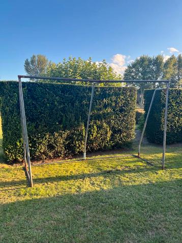 Voetbaldoel - 1.90x2.80 beschikbaar voor biedingen