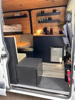 Stoere buscamper Renault off-grid, Caravans en Kamperen, Overige merken, Chemisch toilet, Buscamper of Camperbus, Tot en met 3
