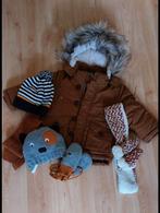 Winterset maat 92: jas, mutsjes, sjaal & wantjes z.g.a.n., Kinderen en Baby's, Babykleding | Mutsen, Sjaals en Wanten, Ophalen of Verzenden