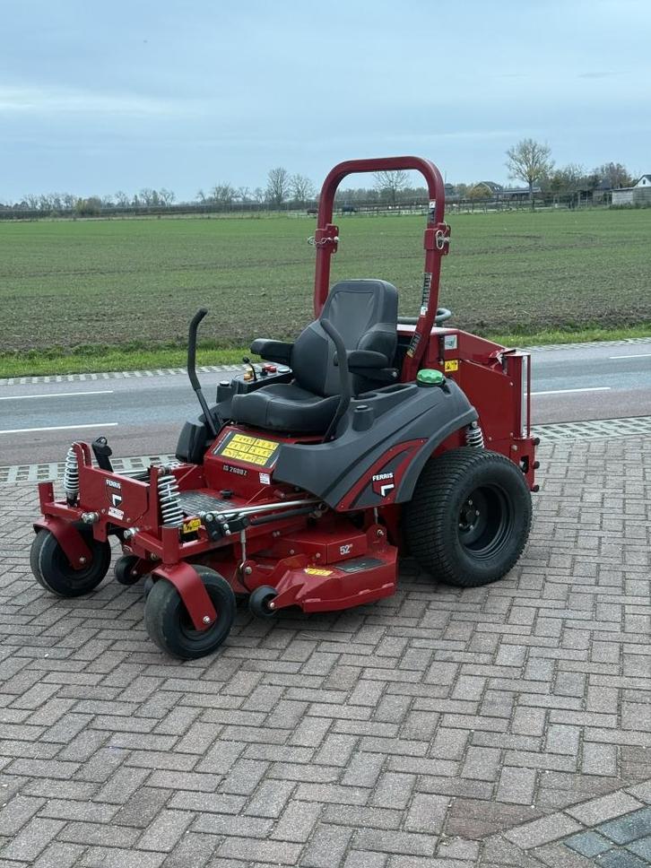 Ferris is2600 rondom geveerd diesel, Tuin en Terras, Zitmaaiers, Zo goed als nieuw, 120 cm of meer, Elektrische starter, Mulchfunctie