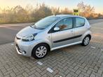 Toyota Aygo 1.0 12V Vvt-i 5DRS MMT 2012 Grijs AUTOMAAT!!, Auto's, Stof, 4 stoelen, 68 pk, Origineel Nederlands