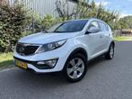 Kia Sportage 1.6 GDI X-ecutive Plus Pack / NAVI / AIRCO / CR, Voorwielaandrijving, 1591 cc, 4 cilinders, Wit