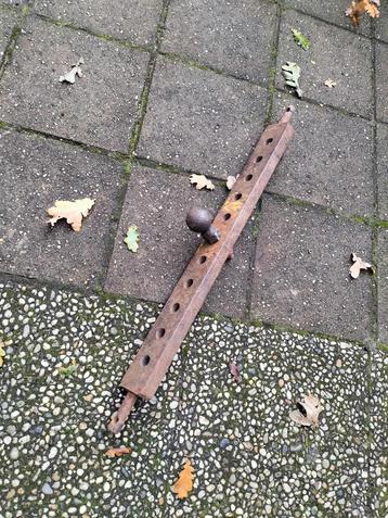 Gatenbalk met trekhaak kogel 80 cm breed beschikbaar voor biedingen
