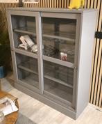 IKEA Havsta Vitrinekast - grijs, Huis en Inrichting, Ophalen, 100 tot 150 cm, Zo goed als nieuw, Grenenhout