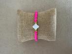 Neon felle roze klaver kralen armband boho ibiza hippie, Kunststof of Plastic, Nieuw, Ophalen of Verzenden, Roze
