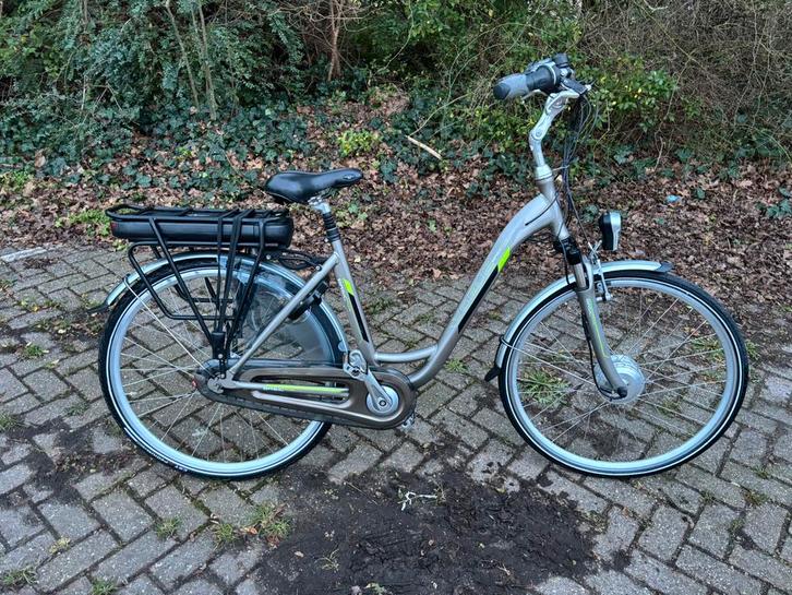 Vogue basic elektrische fiets, Fietsen en Brommers, Elektrische fietsen, Zo goed als nieuw, Overige merken, 51 tot 55 cm, 30 tot 50 km per accu