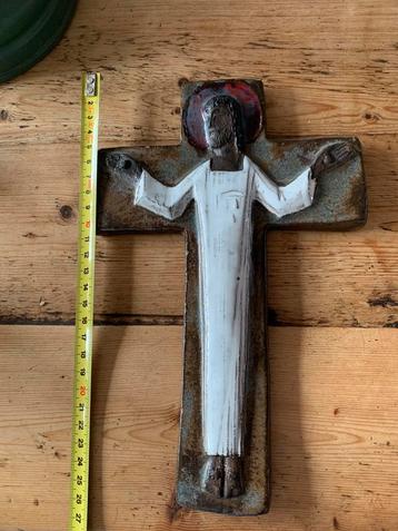 Perignem kruis bay west-germany kruis jezus keramiek beschikbaar voor biedingen