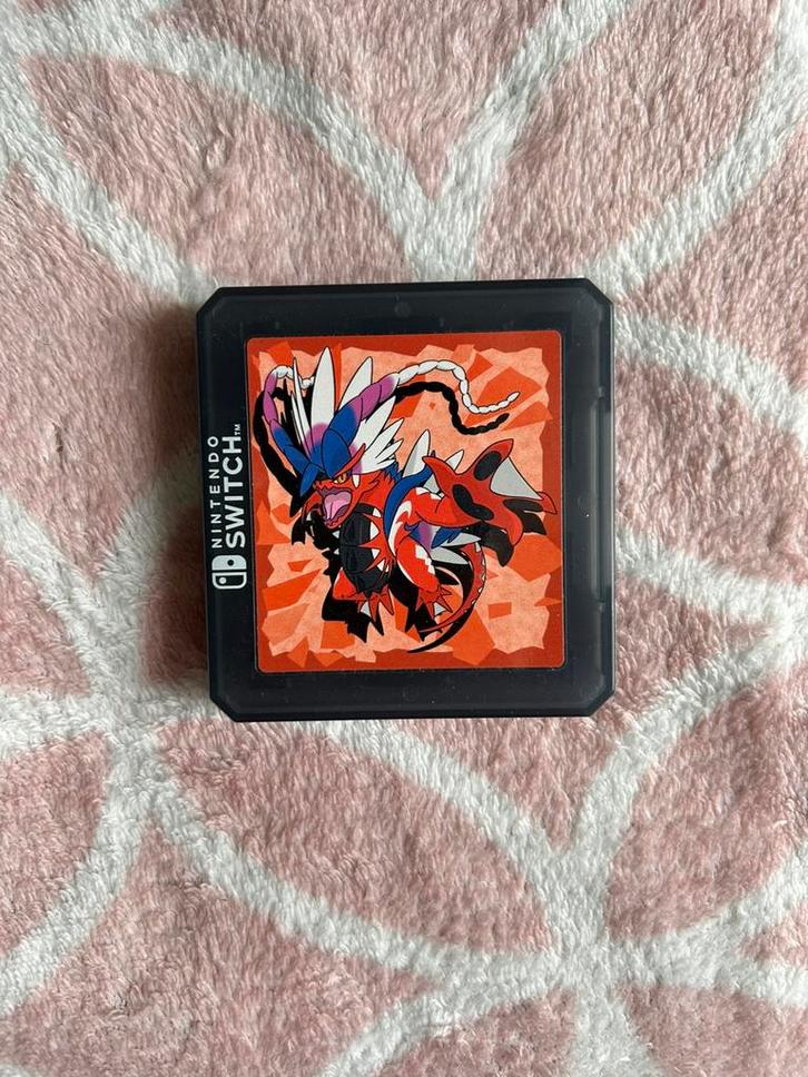 Nintendo Switch Game Case Pokemon Center, Spelcomputers en Games, Spelcomputers | Nintendo Portables | Accessoires, Zo goed als nieuw