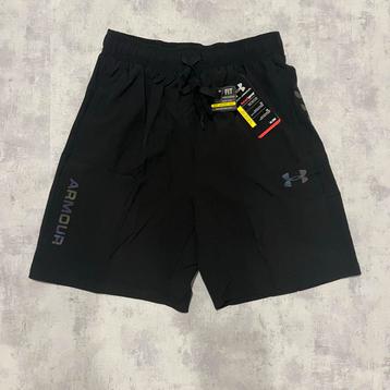 Under Armour Short - Maat M - Nieuw beschikbaar voor biedingen