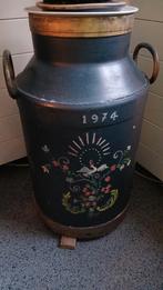 Oude melkbus 1974, Ophalen, Gebruikt, Hout