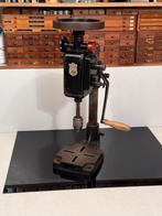 Ixion hand kolomboormachine, Doe-het-zelf en Verbouw, Ophalen of Verzenden, Gebruikt, Kolomboormachine